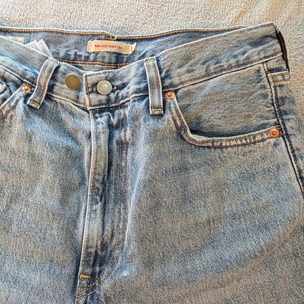 Levi's Ribcage Wide Leg Jeans